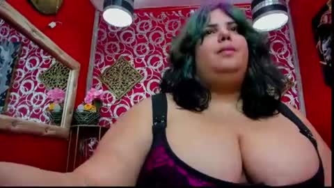 lissabrowns online show from July 17, 1:24 pm