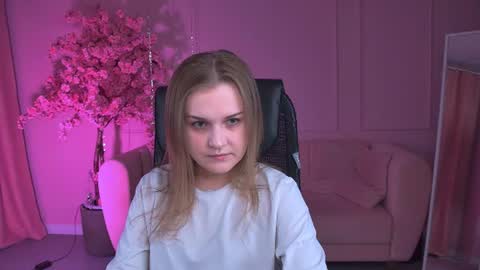 Lissa Telor online show from June 16, 9:13 am