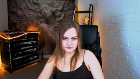 Lissa Telor online show from July 12, 9:45 am