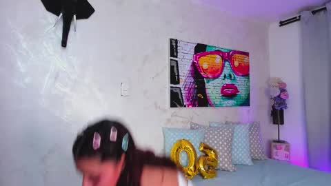 Liss Brown online show from January 8, 1:06 pm