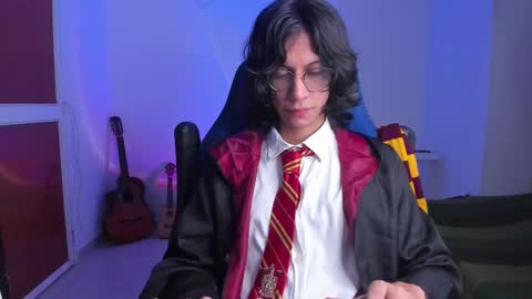 Snapshot of literateboy chatting on February 15, 1:10 am Literateboy online show from February 15, 1:10 am