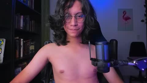Snapshot of literateboy chatting on September 27, 1:14 am Literateboy online show from September 27, 1:14 am