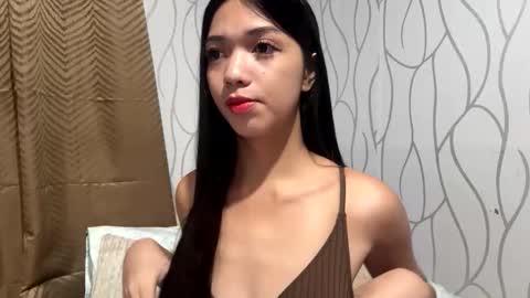 litl_tits online show from January 14, 9:17 am