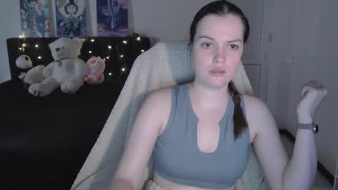 little__flowers online show from October 15, 8:04 am