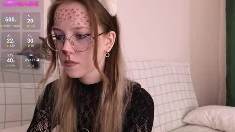 little_bliss online show from November 13, 8:55 pm