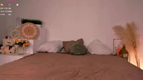 little_clare_ online show from February 2, 8:38 pm