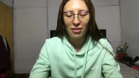 Diablita online show from November 12, 10:45 pm