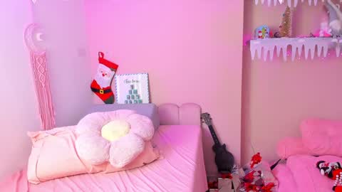 Little Effy online show from December 22, 5:22 am