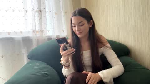 Viiola online show from October 13, 4:25 am