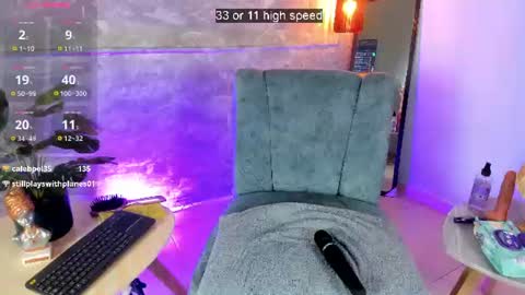 Lili online show from July 17, 9:17 pm