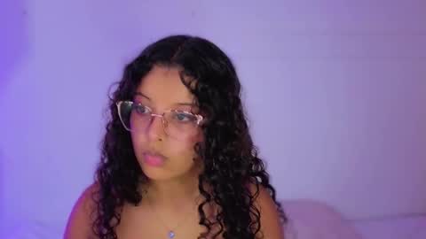 little_lilith_apple online show from October 7, 7:10 pm