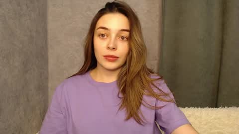 Snapshot of little_mia__ chatting on December 7, 8:33 pm Mia   Im online every day 1530 PM in New York  2030 PM in London online show from December 7, 8:33 pm