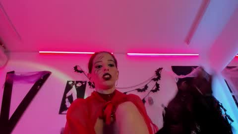 Little Nauughty2 online show from October 29, 4:53 pm