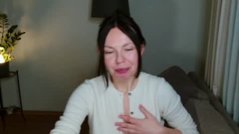 Nicole online show from February 26, 4:43 pm