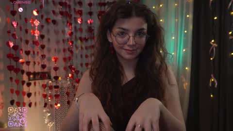 Kiki online show from February 15, 7:12 pm