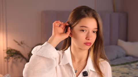 Kiki online show from October 1, 3:00 pm