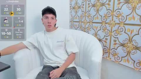 DANNY online show from November 15, 7:04 pm