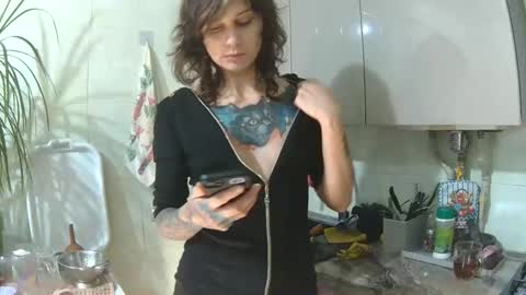 Snapshot of littlehappines chatting on October 28, 5:25 pm littlehappines online show from October 28, 5:25 pm