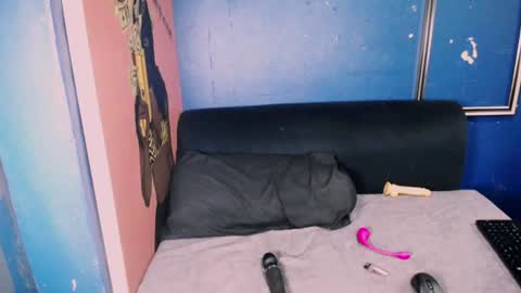 littleindianmilf online show from July 23, 5:49 am