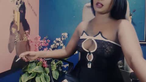 littleindianmilf online show from October 3, 12:24 pm