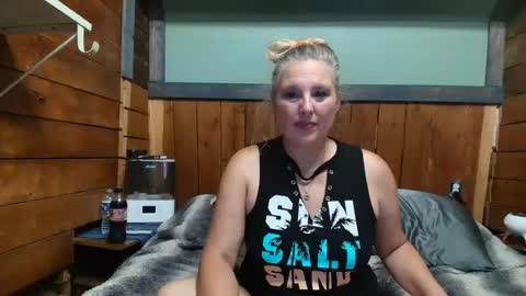 lisanixs online show from June 11, 7:12 pm
