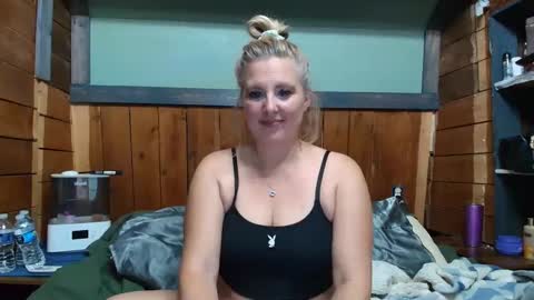 lisanixs online show from March 22, 1:53 am