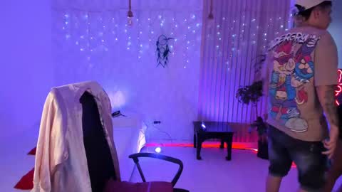 Orianaveneno online show from February 25, 9:37 pm