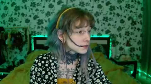 Niki  free tg channel with some photos gifs and info about streams  online show from September 15, 5:36 pm