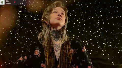 Niki  free tg channel with some photos gifs and info about streams  online show from April 1, 2:14 pm