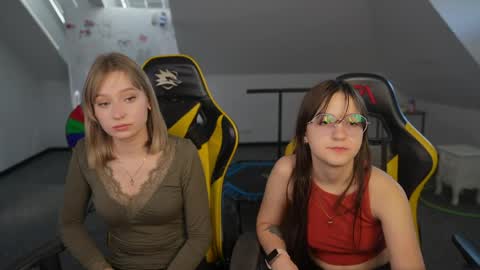 Sheryl online show from April 10, 2:22 pm