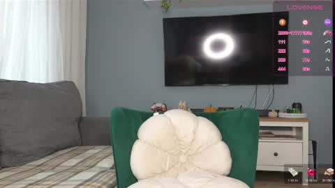 OnlyFans livia77   twitter liv20 4u online show from October 13, 6:37 am