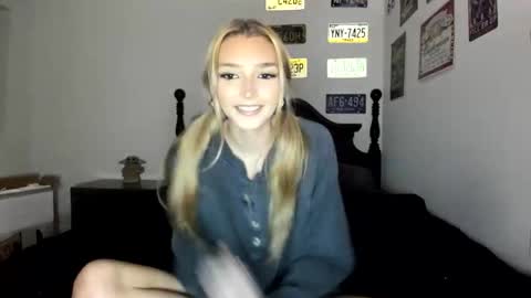 Livvy online show from March 31, 5:08 am