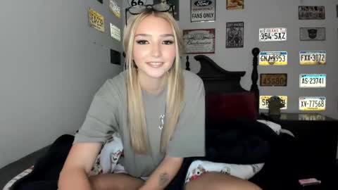 Livvy online show from December 17, 6:09 am