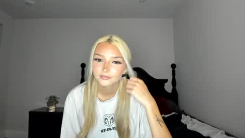 Livvy online show from August 4, 4:08 am