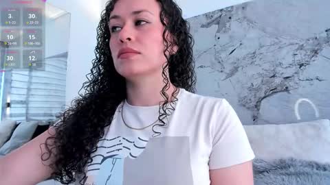 Liz  online show from November 8, 11:46 am