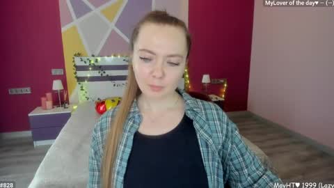 Girl next door online show from May 16, 11:31 am