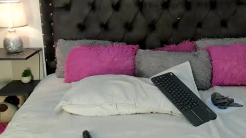 liza online show from February 19, 6:43 pm