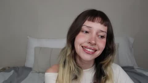 lizgein online show from May 20, 1:24 am