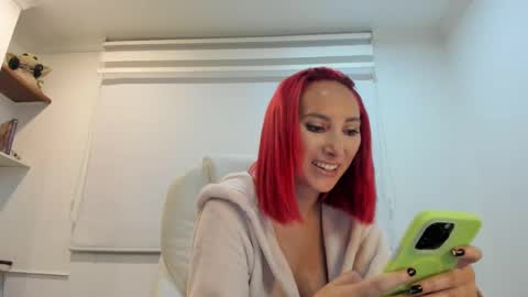 Snapshot of lizzdoux chatting on October 11, 12:59 am lizzdoux online show from October 11, 12:59 am