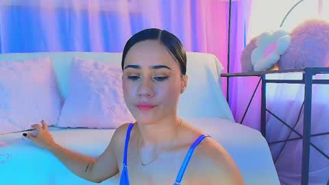 lizzy_kane online show from May 13, 8:40 pm