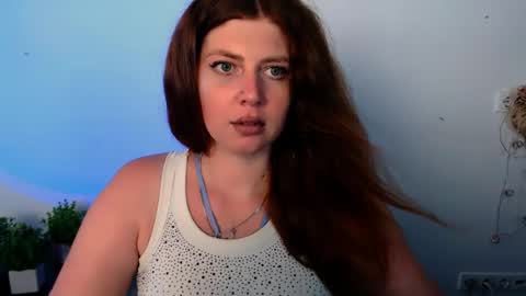 Lizzy3 online show from August 6, 11:19 am