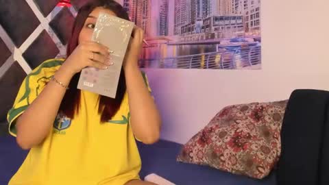 lizzy_sweet2 online show from October 22, 3:31 am