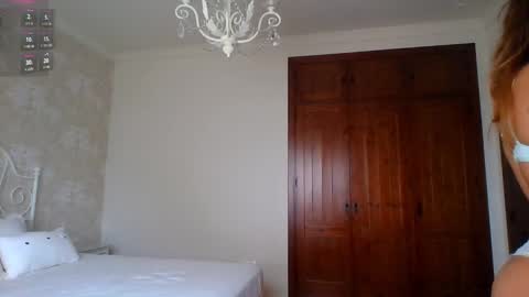 Lizzy  online show from October 12, 2:09 pm