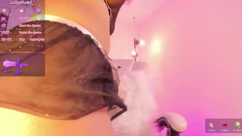 lizzyponcee online show from March 7, 8:58 am