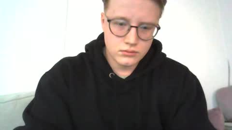 Vincethecock online show from December 15, 7:32 pm