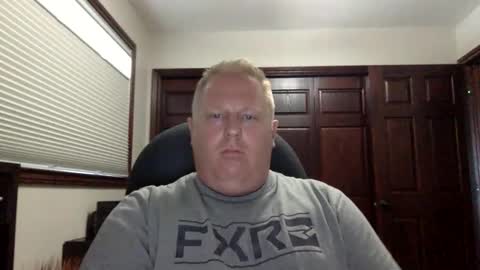 lkn4fun32 online show from March 19, 10:47 pm