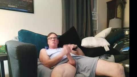 Snapshot of lngdickdaddy chatting on October 22, 12:03 am LongDick Daddy online show from October 22, 12:03 am