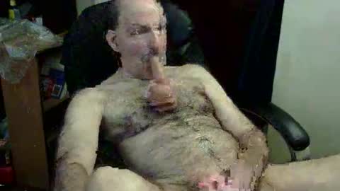 loades182025 online show from April 14, 5:55 am