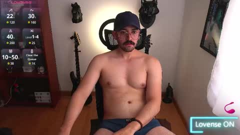 Snapshot of lobito_blanco97 chatting on February 26, 5:00 pm Lobito blanco Thefckingwolf main account online show from February 26, 5:00 pm