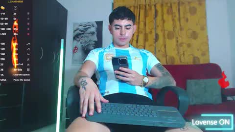 lobito_xxxl online show from September 25, 11:45 pm
